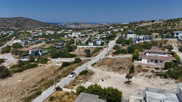 ÇEŞME MUSALLA MAHALLESİNDE 800 M2 ARSA