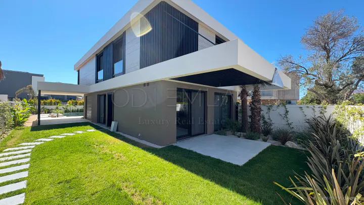 Alaçatı Göbene 5+1 Villa