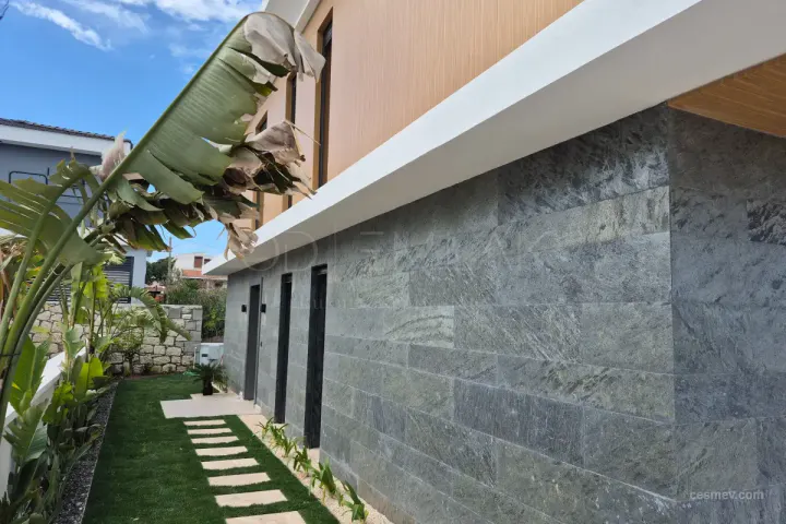 ÇEŞME ŞİFNE 4+1 DENİZ MANZARALI MÜSTAKİL VİLLA